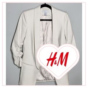 NWOT H&M Blazor Size 2 Ivory Textured Cinched Sleeves Open Front
